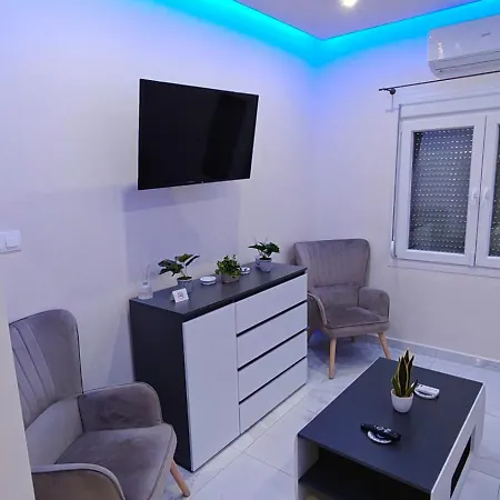 Phidias House Apartment